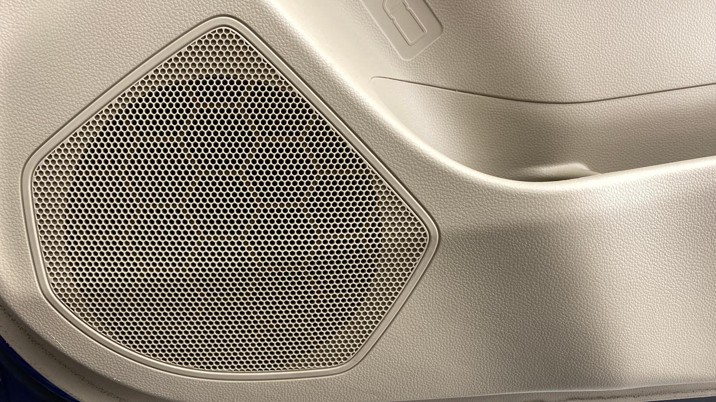 2018 Maruti Dzire ZXI AMT, Petrol, Automatic, 18,105 km, Speaker