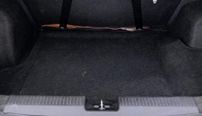 2018 Maruti Dzire ZXI AMT, Petrol, Automatic, 18,105 km, Boot Inside