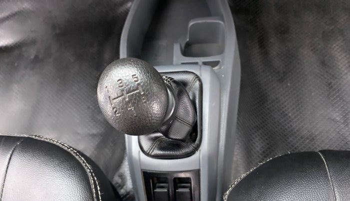 2015 Maruti Alto 800 LXI, Petrol, Manual, 55,481 km, Gear lever - Boot cover slightly torn