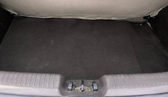 2010 Hyundai i10 MAGNA 1.2, Petrol, Manual, 81,121 km, Boot Inside