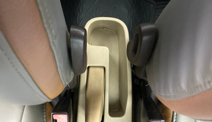 2010 Hyundai i10 MAGNA 1.2, Petrol, Manual, 81,121 km, Driver Side Adjustment Panel
