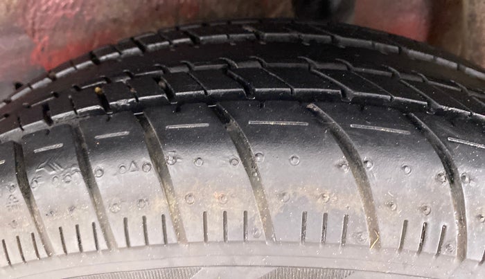 2015 Maruti Celerio VXI AGS, Petrol, Automatic, 47,021 km, Left Rear Tyre Tread