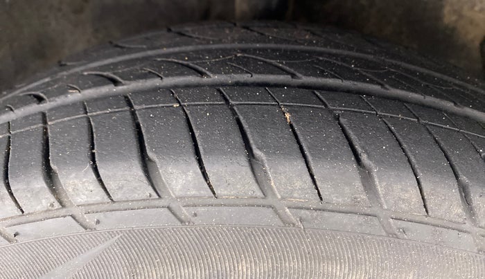 2013 Hyundai i20 ERA 1.2, Petrol, Manual, 43,781 km, Right Front Tyre Tread