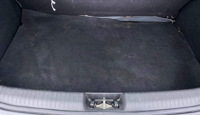 2013 Hyundai i20 ERA 1.2, Petrol, Manual, 43,781 km, Boot Inside