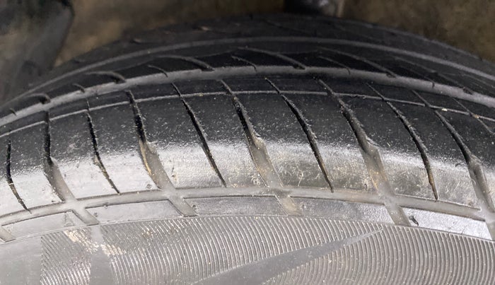 2013 Hyundai i20 ERA 1.2, Petrol, Manual, 43,781 km, Left Front Tyre Tread