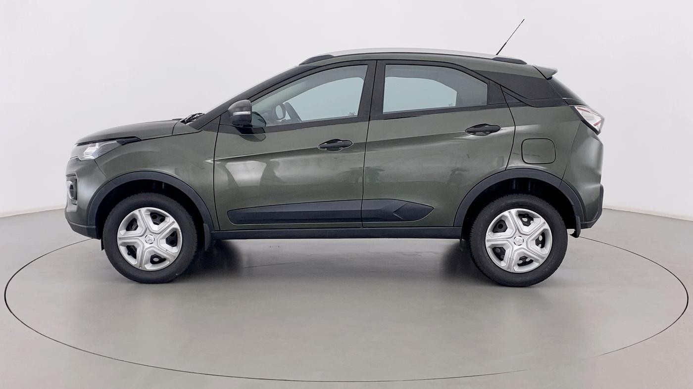 2020 Tata NEXON XMA SUNROOF 1.2 RTN, Petrol, Automatic, 27,499 km, Left Side