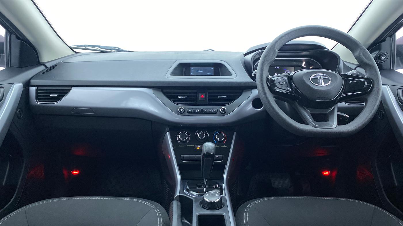 2020 Tata NEXON XMA SUNROOF 1.2 RTN, Petrol, Automatic, 27,499 km, Dashboard