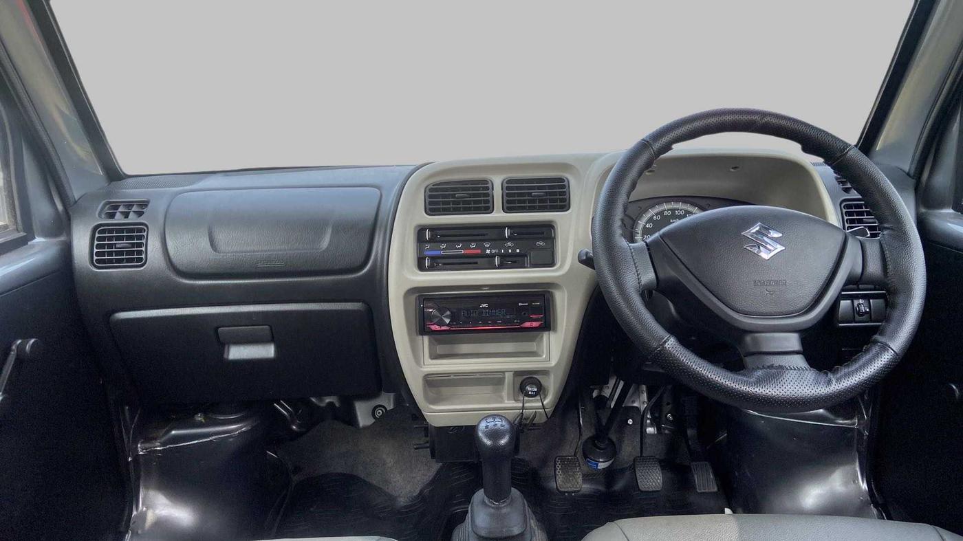2022 Maruti Eeco 7 STR STD(O), Petrol, Manual, 892 km, Dashboard