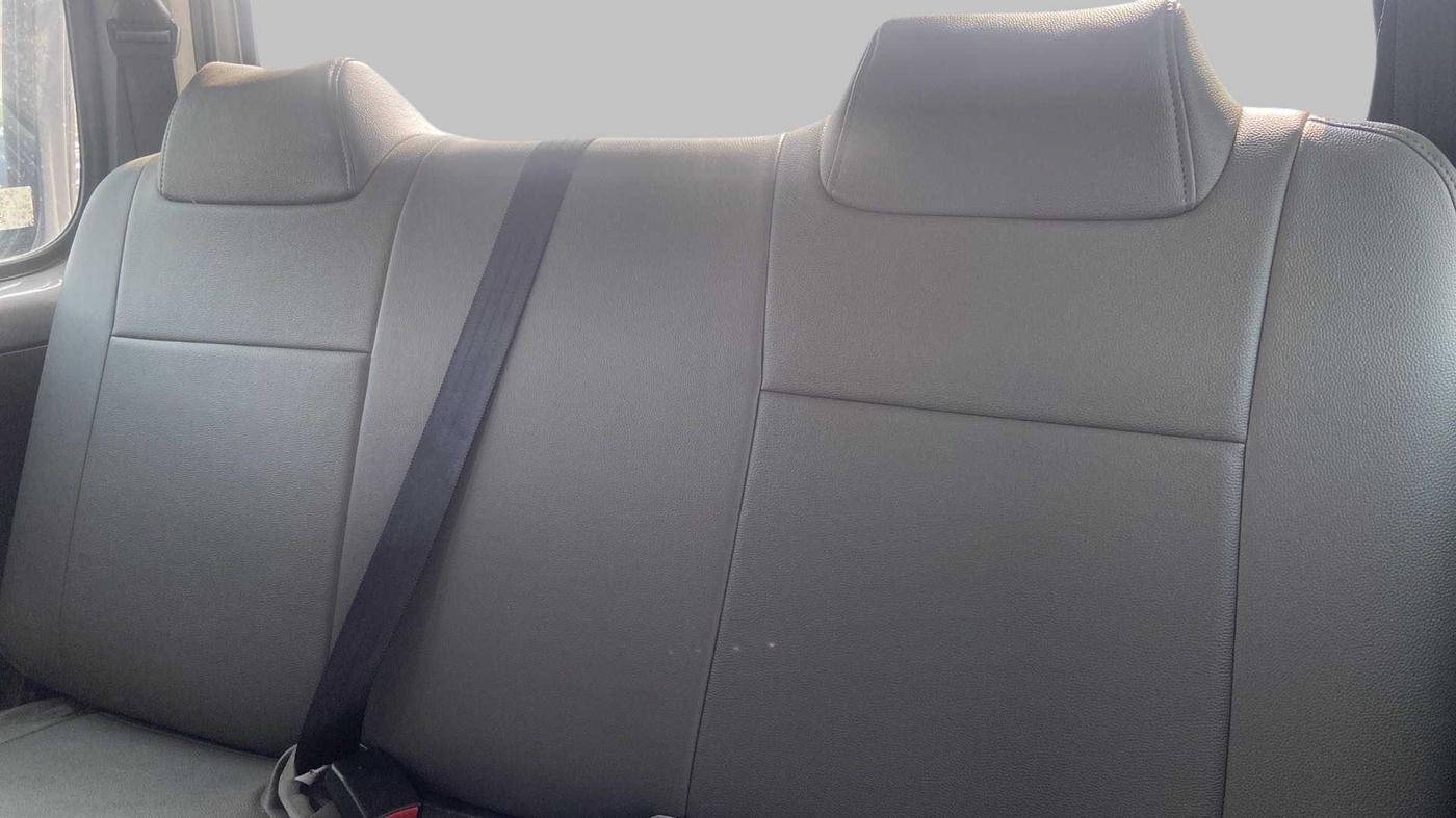 2022 Maruti Eeco 7 STR STD(O), Petrol, Manual, 892 km, Third Seat Row ( optional )