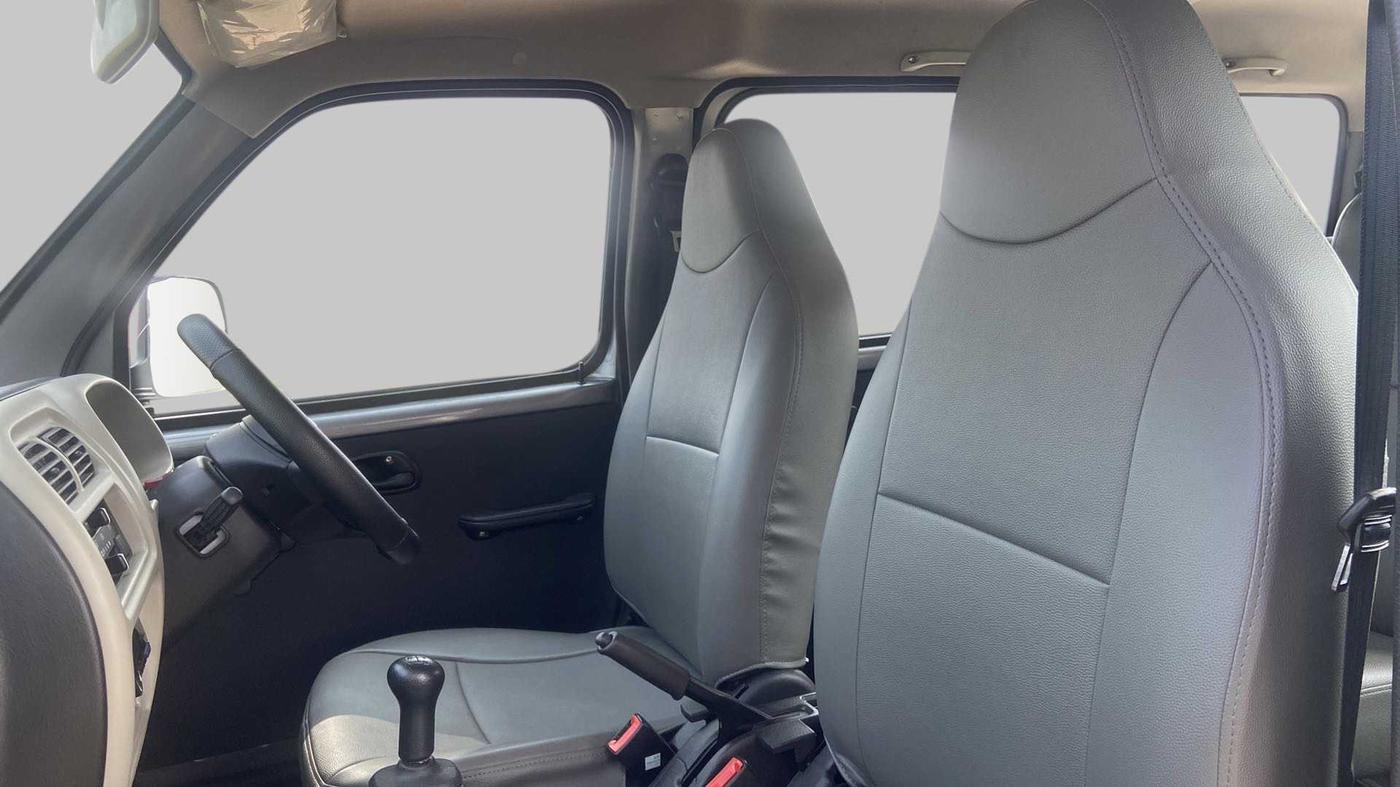 2022 Maruti Eeco 7 STR STD(O), Petrol, Manual, 892 km, Right Side Front Door Cabin