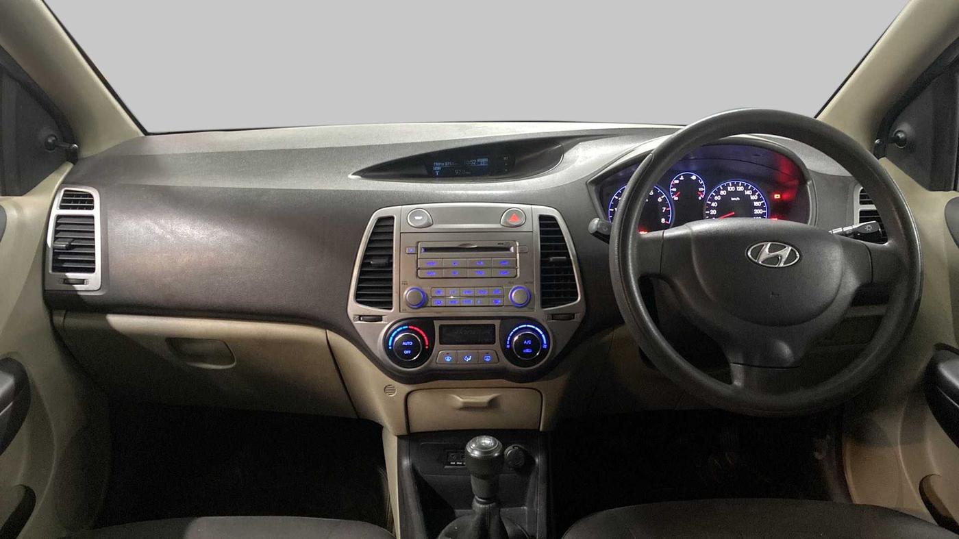 2011 Hyundai i20 MAGNA O 1.2, Petrol, Manual, 97,723 km, Dashboard