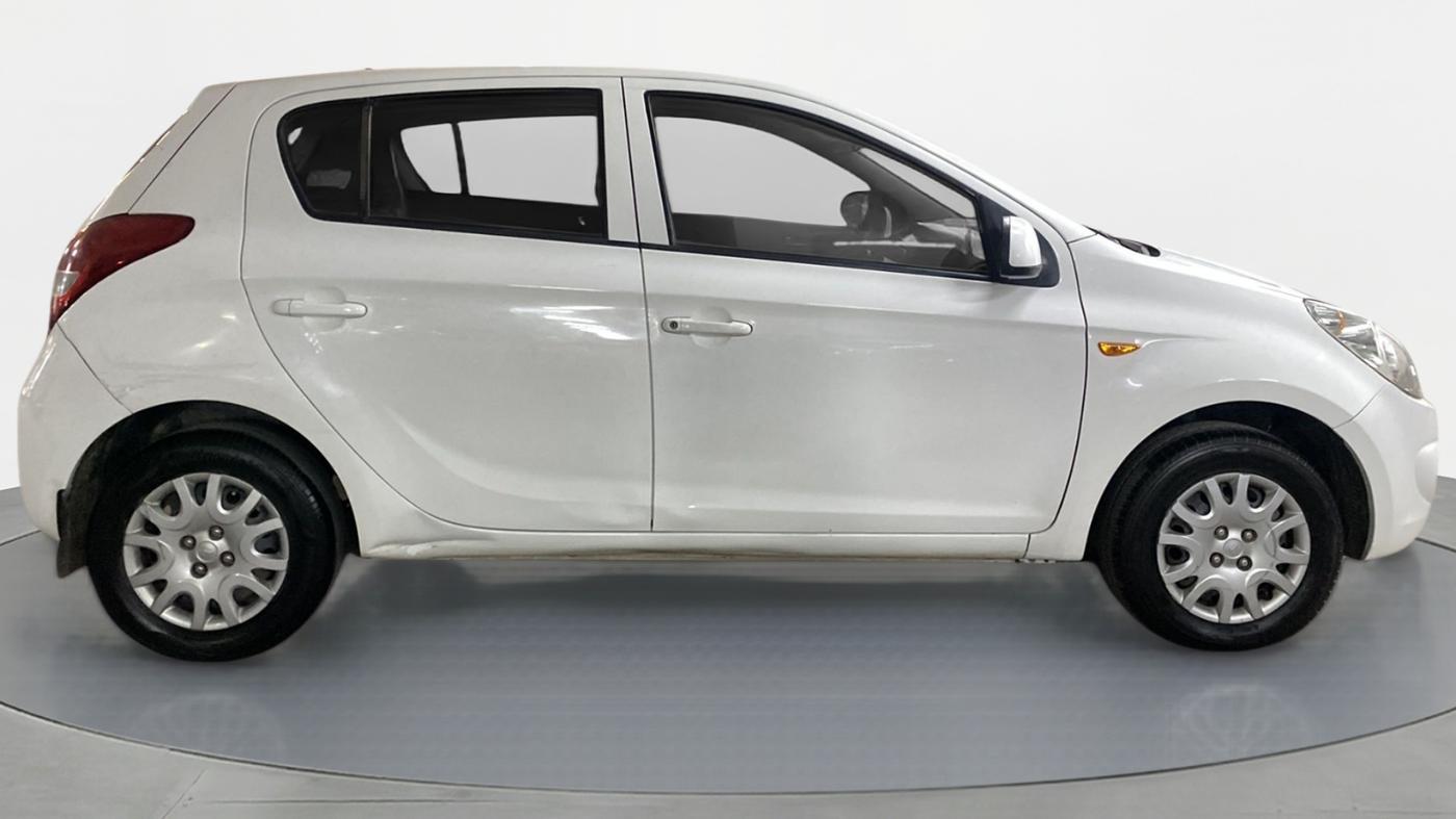 2011 Hyundai i20 MAGNA O 1.2, Petrol, Manual, 97,723 km, Right Side View