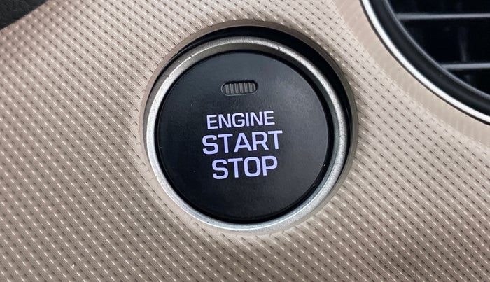 2013 Hyundai Grand i10 SPORTZ 1.1 CRDI, Diesel, Manual, 88,117 km, Keyless Start/ Stop Button