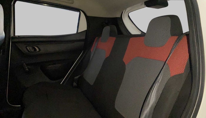 2018 Renault Kwid RXT, Petrol, Manual, 55,437 km, Right Side Rear Door Cabin