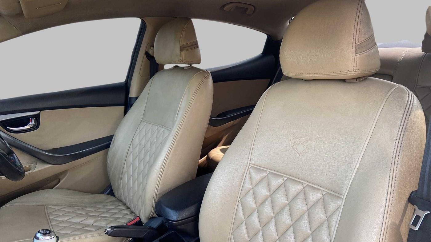 2013 Hyundai New Elantra S 1.8 MT, Petrol, Manual, 44,995 km, Right Side Front Door Cabin