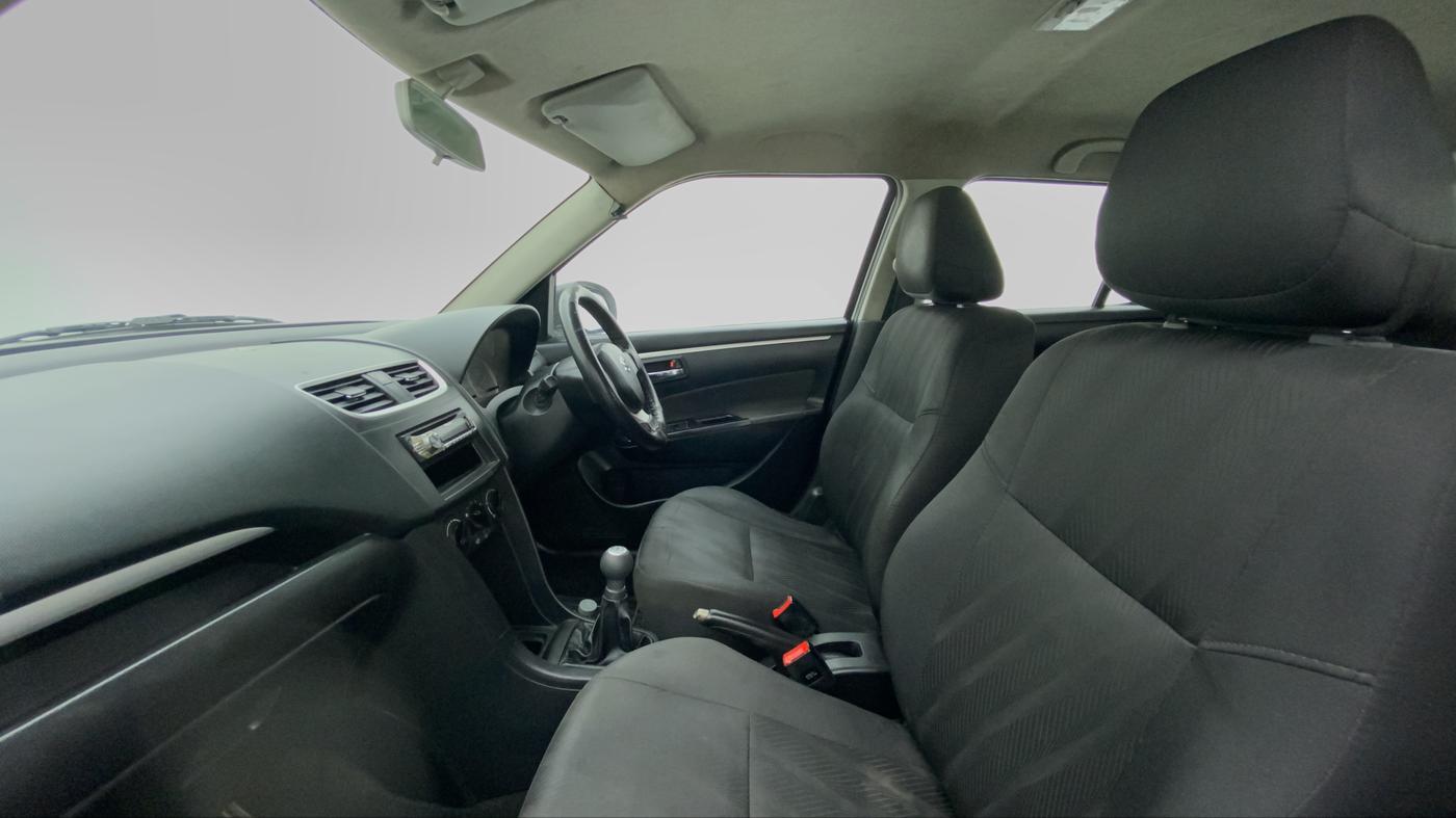 2013 Maruti Swift VXI D, Petrol, Manual, 98,529 km, Right Side Front Door Cabin
