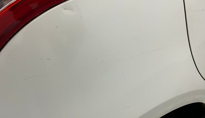 2013 Maruti Swift VXI D, Petrol, Manual, 98,529 km, Right quarter panel - Minor scratches