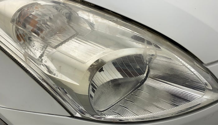 2013 Maruti Swift VXI D, Petrol, Manual, 98,529 km, Right headlight - Minor scratches