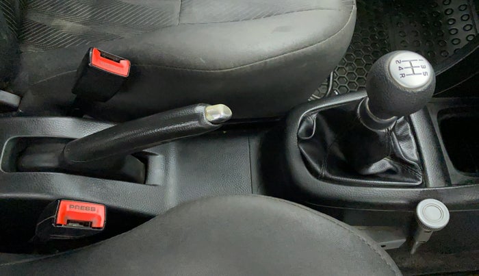 2013 Maruti Swift VXI D, Petrol, Manual, 98,529 km, Gear Lever
