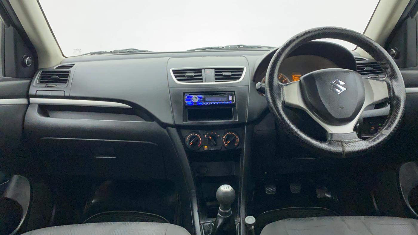 2013 Maruti Swift VXI D, Petrol, Manual, 98,529 km, Dashboard