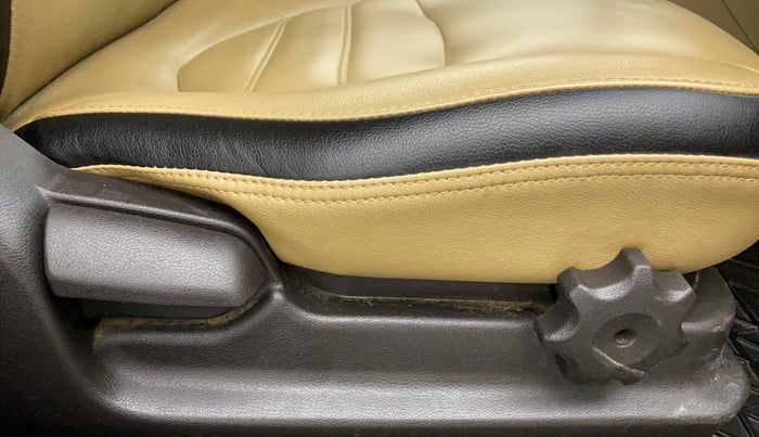 2016 Hyundai Verna FLUIDIC 1.6 VTVT S AT, Petrol, Automatic, 94,196 km, Driver Side Adjustment Panel