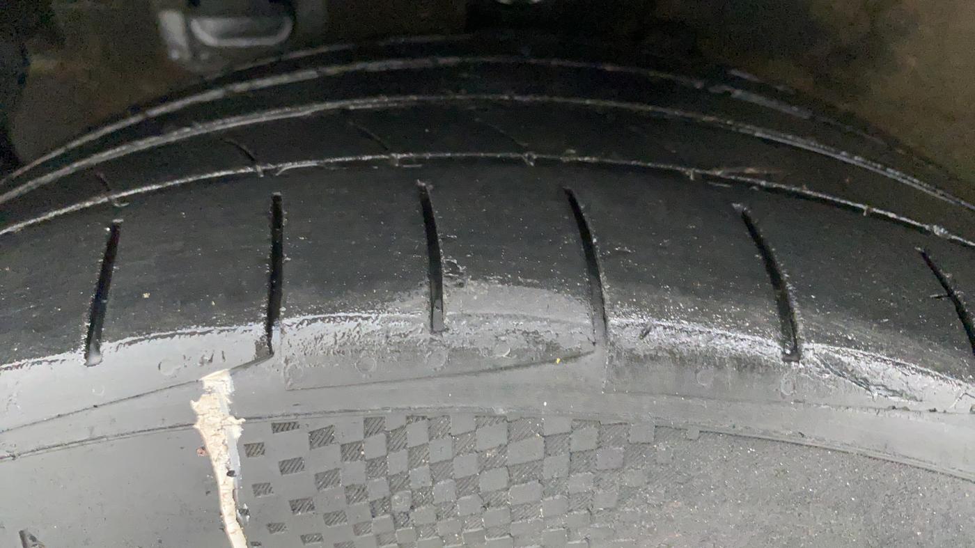 2016 Hyundai Verna FLUIDIC 1.6 VTVT S AT, Petrol, Automatic, 94,196 km, Left Front Tyre Tread