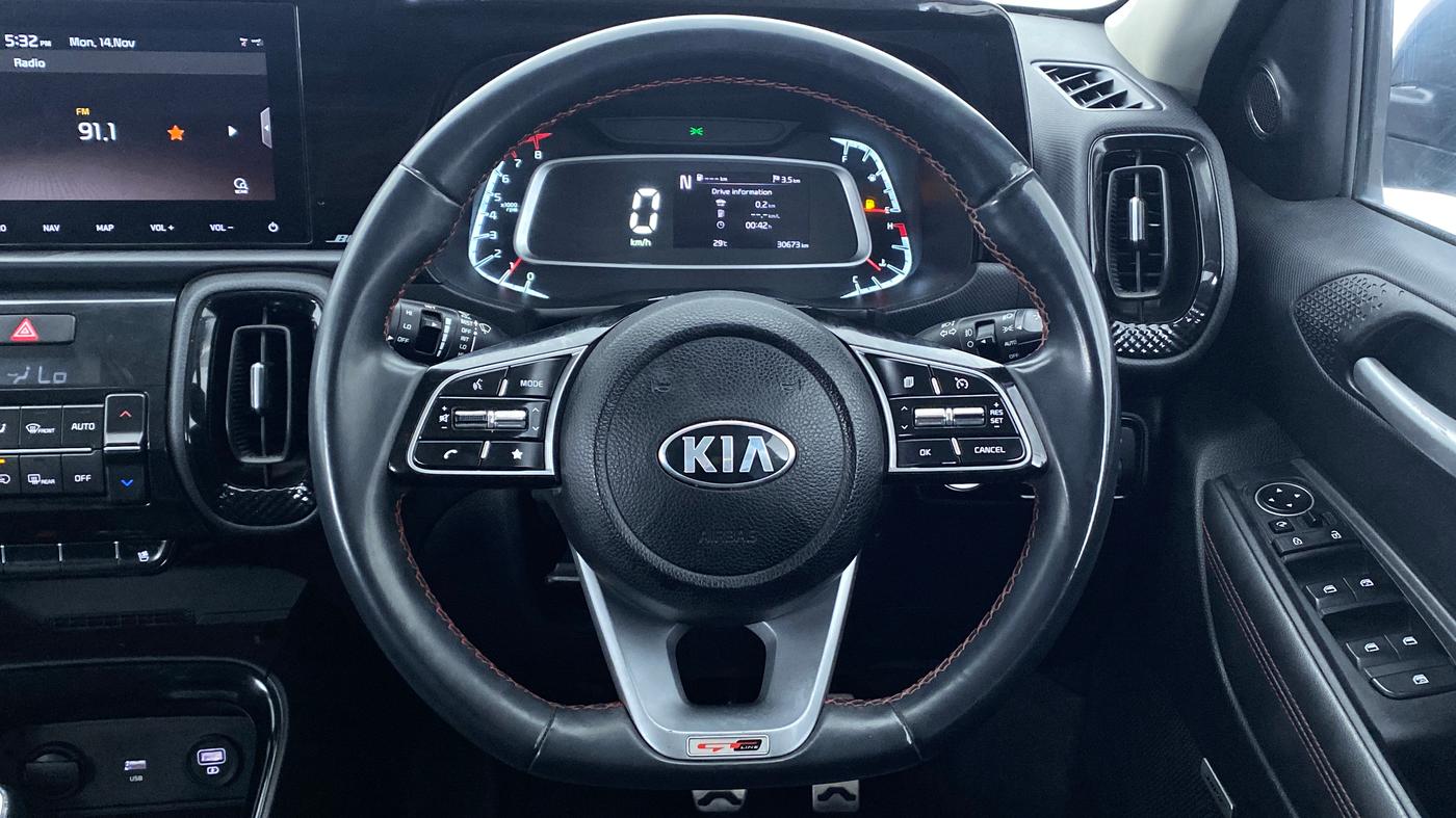 2020 KIA SONET GTX + 1.0 IMT, Petrol, Manual, 30,800 km, Steering Wheel Close Up