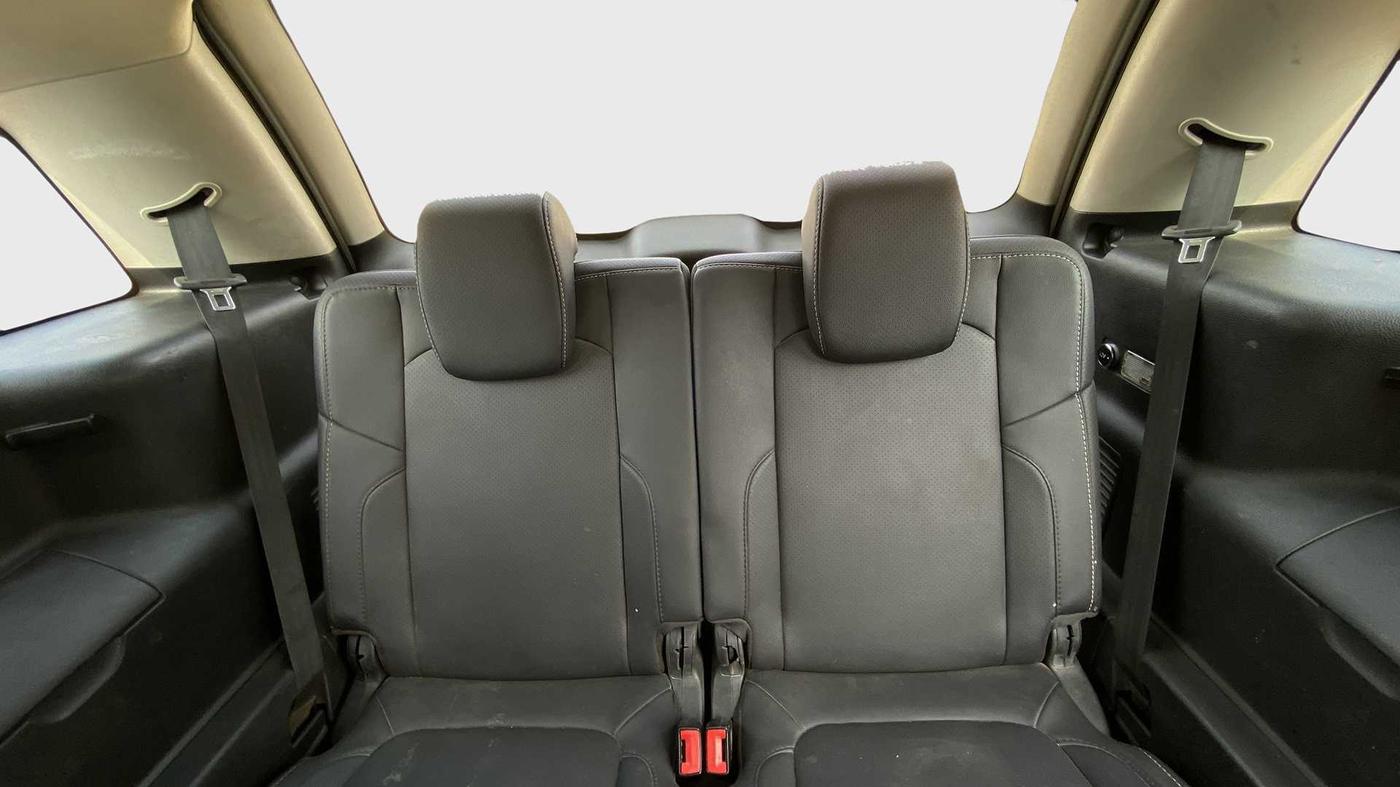 2017 Tata Hexa Varicor 400 XT, Diesel, Manual, 71,554 km, Third Seat Row ( optional )