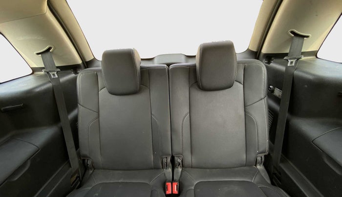 2017 Tata Hexa Varicor 400 XT, Diesel, Manual, 71,554 km, Third Seat Row ( optional )