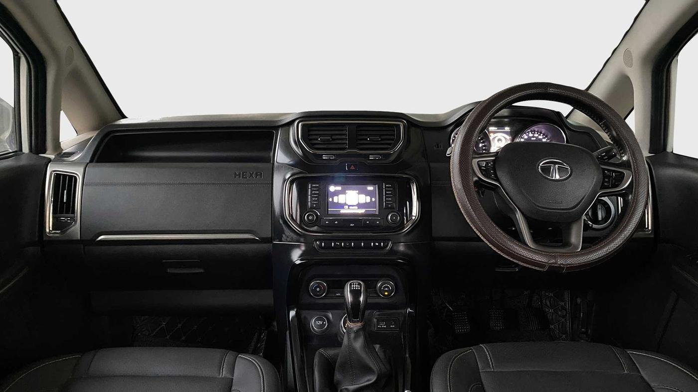 2017 Tata Hexa Varicor 400 XT, Diesel, Manual, 71,554 km, Dashboard
