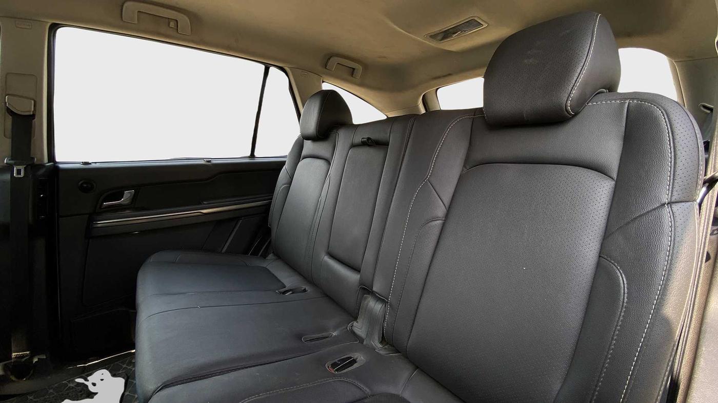 2017 Tata Hexa Varicor 400 XT, Diesel, Manual, 71,554 km, Right Side Rear Door Cabin