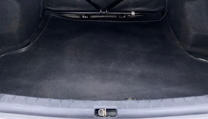 2014 Toyota Etios GD EXCLUSIVE, Diesel, Manual, 45,474 km, Boot Inside