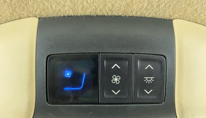 2020 Toyota YARIS G MT, Petrol, Manual, 72,618 km, Rear AC Temperature Control