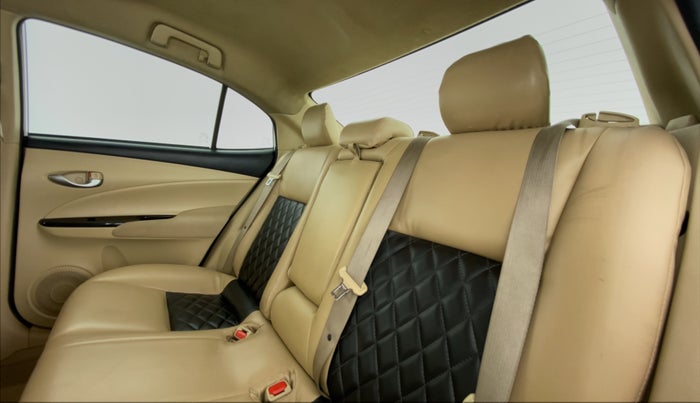 2020 Toyota YARIS G MT, Petrol, Manual, 72,618 km, Right Side Rear Door Cabin