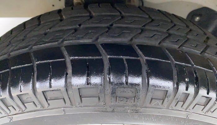 2020 Maruti Eeco 5 STR WITH AC PLUSHTR, Petrol, Manual, 1 km, Left Front Tyre Tread