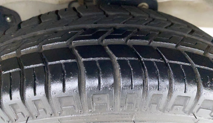 2020 Maruti Eeco 5 STR WITH AC PLUSHTR, Petrol, Manual, 1 km, Right Front Tyre Tread