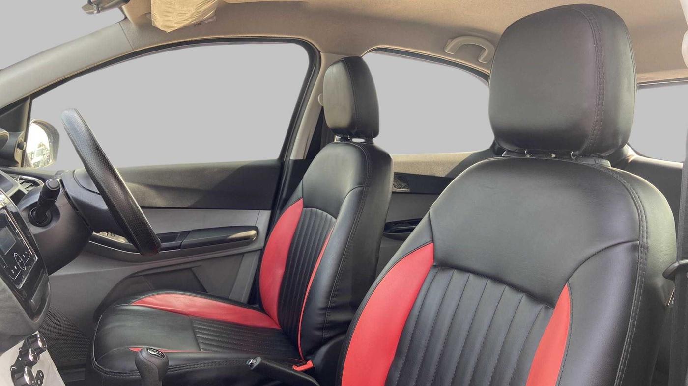 2020 Tata Tiago XT 1.2 REVOTRON, Petrol, Manual, 10,203 km, Right Side Front Door Cabin