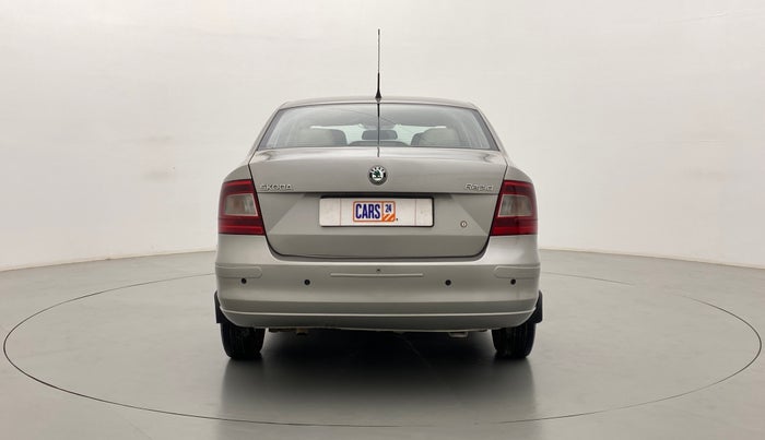 2013 Skoda Rapid 1.6 TDI MT AMBITION PLUS, Diesel, Manual, 82,634 km, Back/Rear