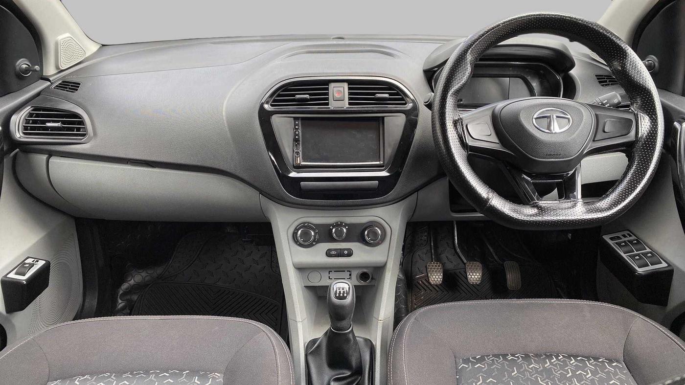 2020 Tata Tiago XE 1.2 REVOTRON, Petrol, Manual, 23,268 km, Dashboard