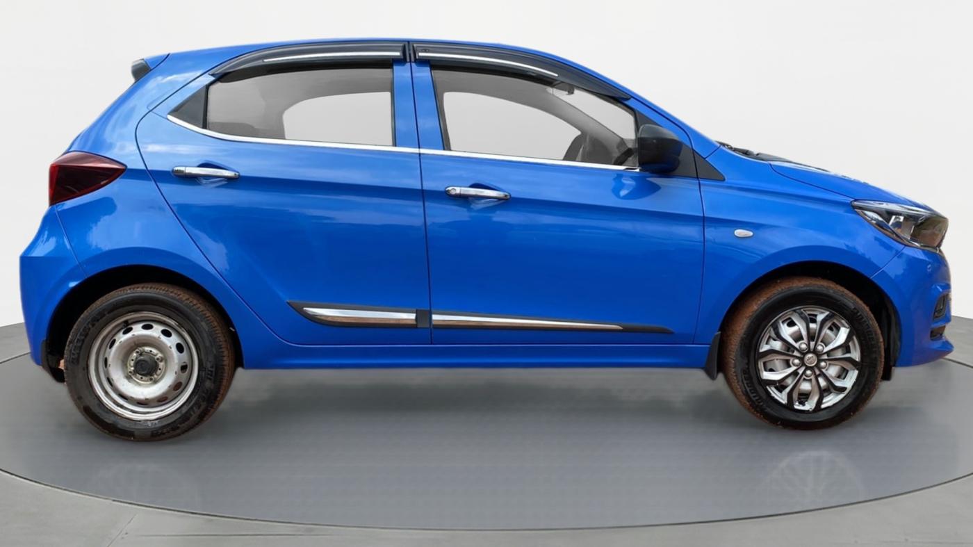 2020 Tata Tiago XE 1.2 REVOTRON, Petrol, Manual, 23,268 km, Right Side View