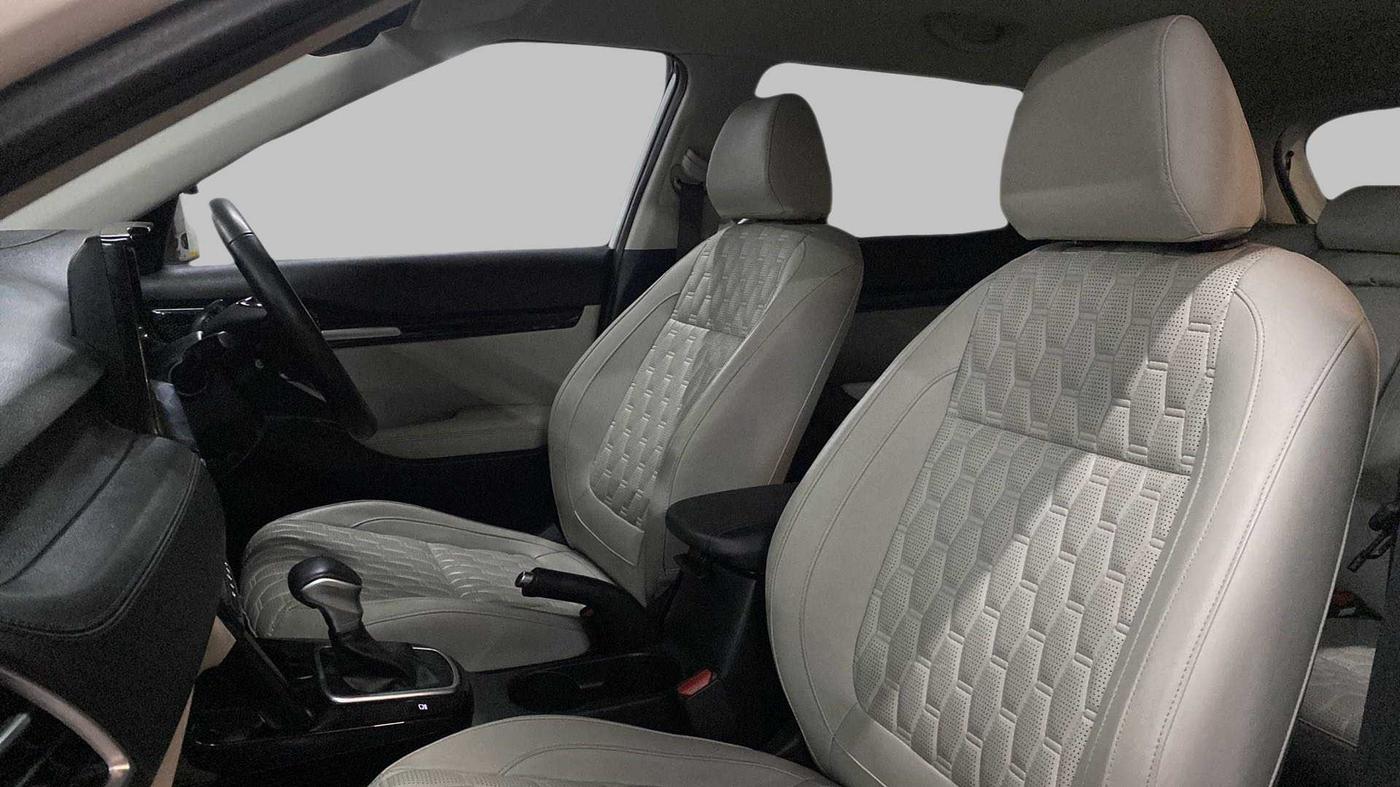 2019 KIA SELTOS HTX AT PETROL, Petrol, Automatic, 33,637 km, Right Side Front Door Cabin