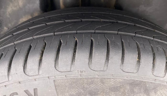 2018 Volkswagen Vento HIGHLINE PLUS TDI AT, Diesel, Automatic, 73,713 km, Right Rear Tyre Tread