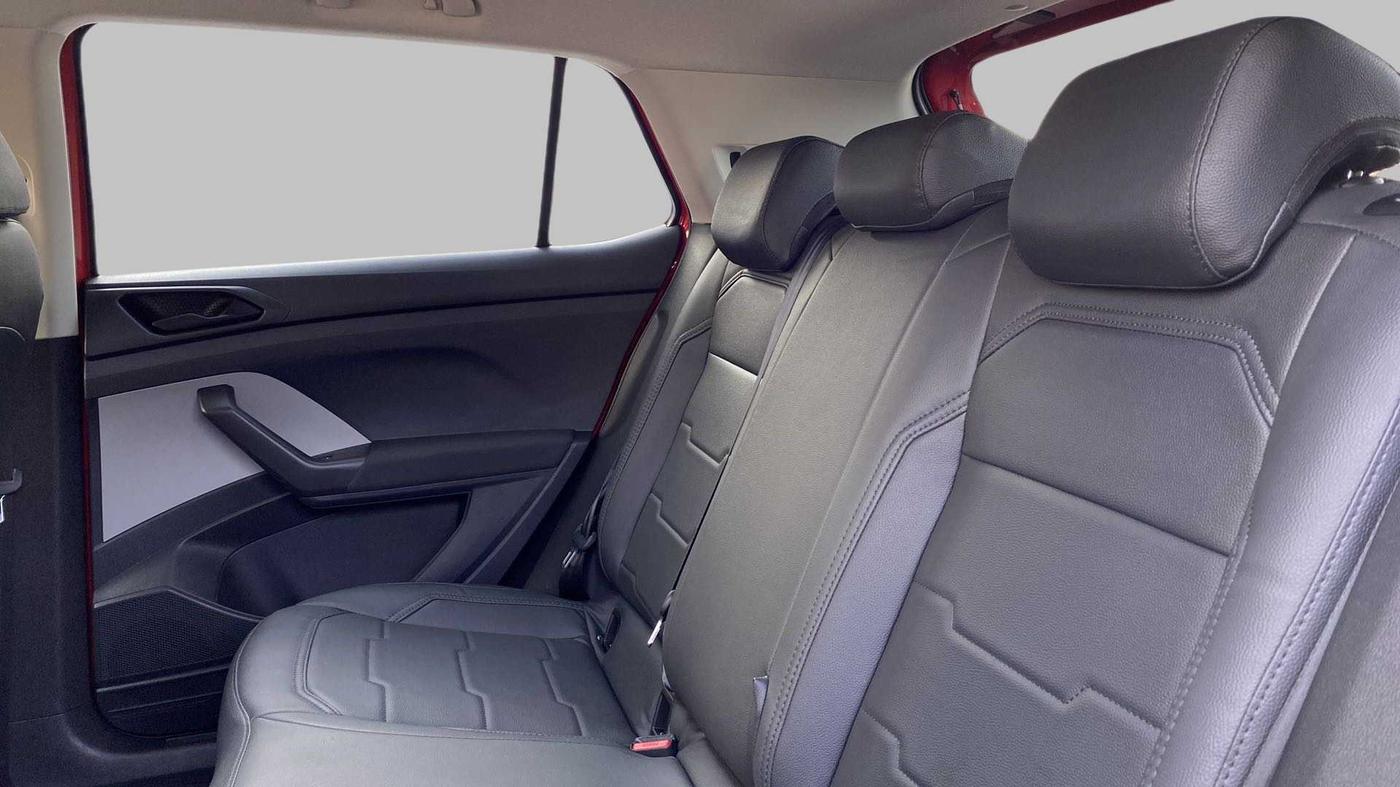 2022 Skoda KUSHAQ ACTIVE 1.0 TSI MT, Petrol, Manual, 6,321 km, Right Side Rear Door Cabin