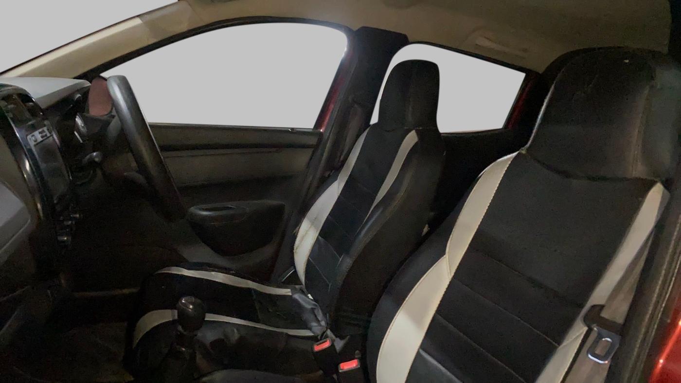2017 Renault Kwid 1.0 RXT, Petrol, Manual, 75,100 km, Right Side Front Door Cabin