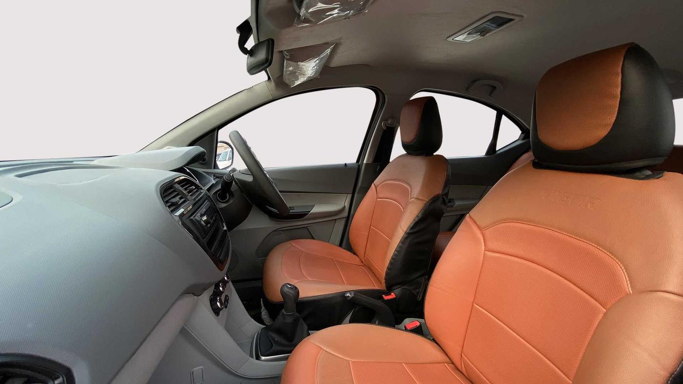 2020 Tata TIGOR Revotron XE, Petrol, Manual, 10,933 km, Right Side Front Door Cabin