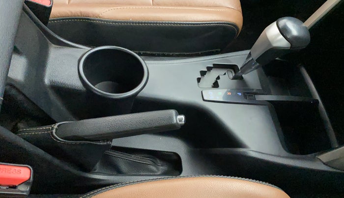 2018 Toyota Innova Crysta 2.8 ZX AT 7 STR, Diesel, Automatic, 42,625 km, Gear Lever