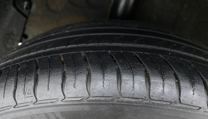 2020 Hyundai NEW I20 ASTA (O) 1.2 MT, Petrol, Manual, 56,317 km, Right Rear Tyre Tread
