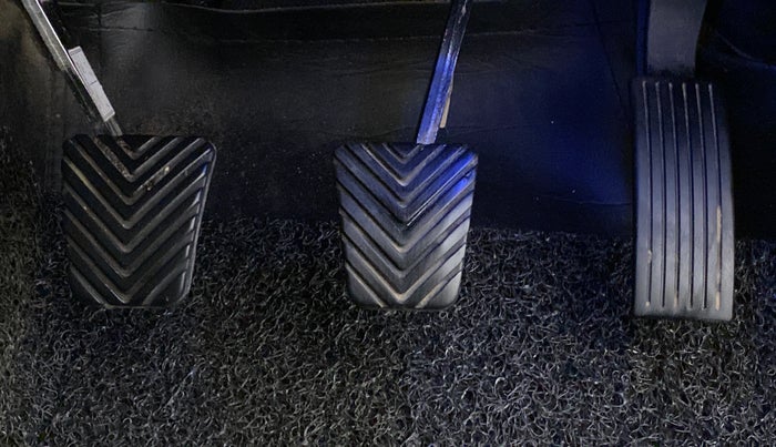 2020 Hyundai NEW I20 ASTA (O) 1.2 MT, Petrol, Manual, 56,317 km, Pedals