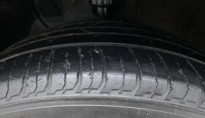 2020 Hyundai NEW I20 ASTA (O) 1.2 MT, Petrol, Manual, 56,317 km, Left Front Tyre Tread