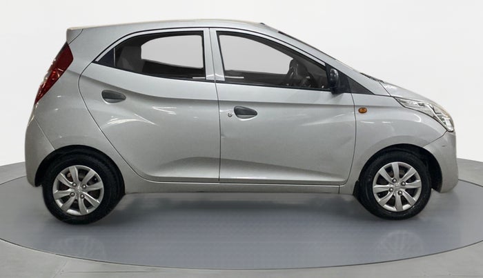 2013 Hyundai Eon MAGNA PLUS, Petrol, Manual, 38,432 km, Right Side View